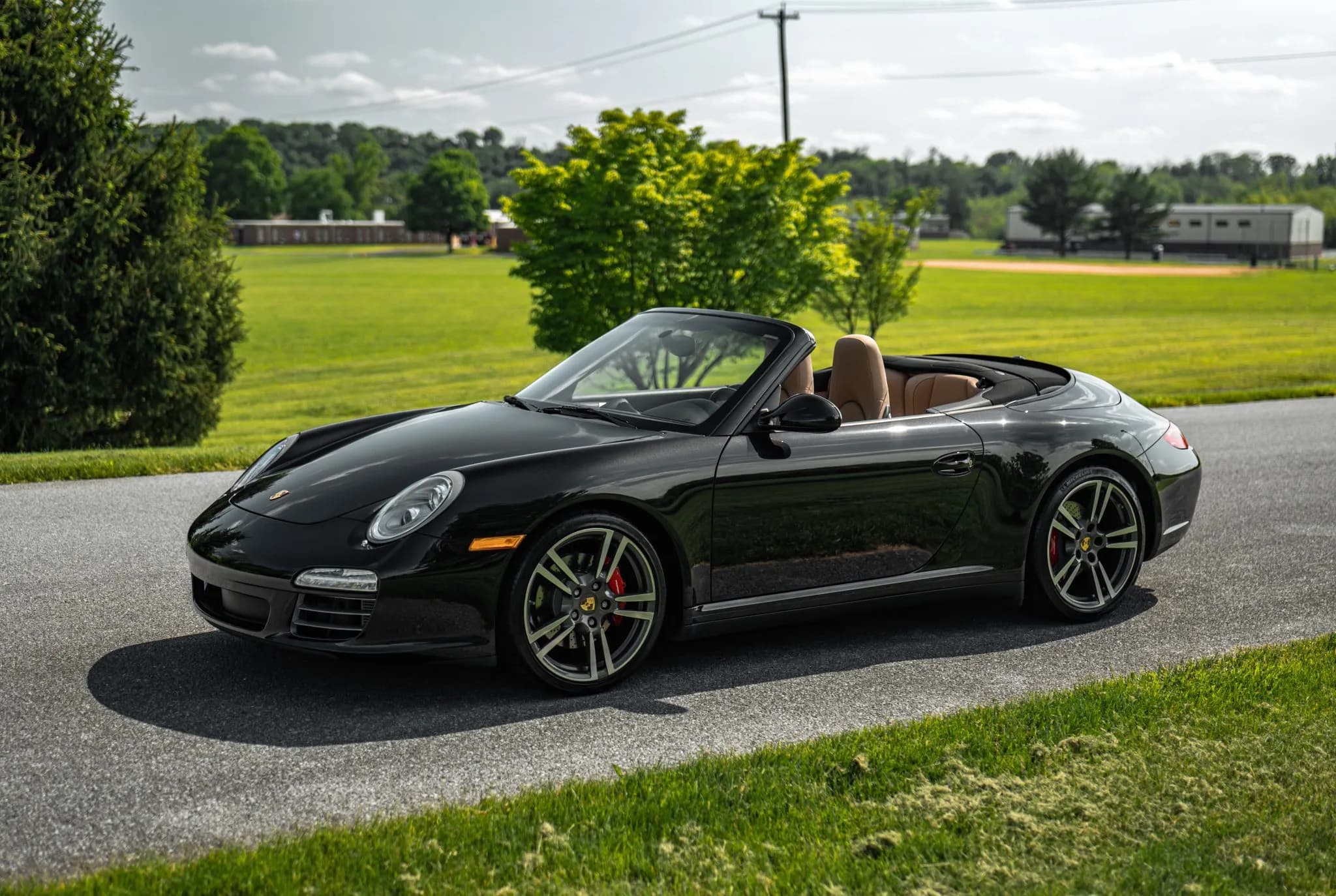 2012 Porsche 911 Carrera 4S Cabriolet — photograph 1