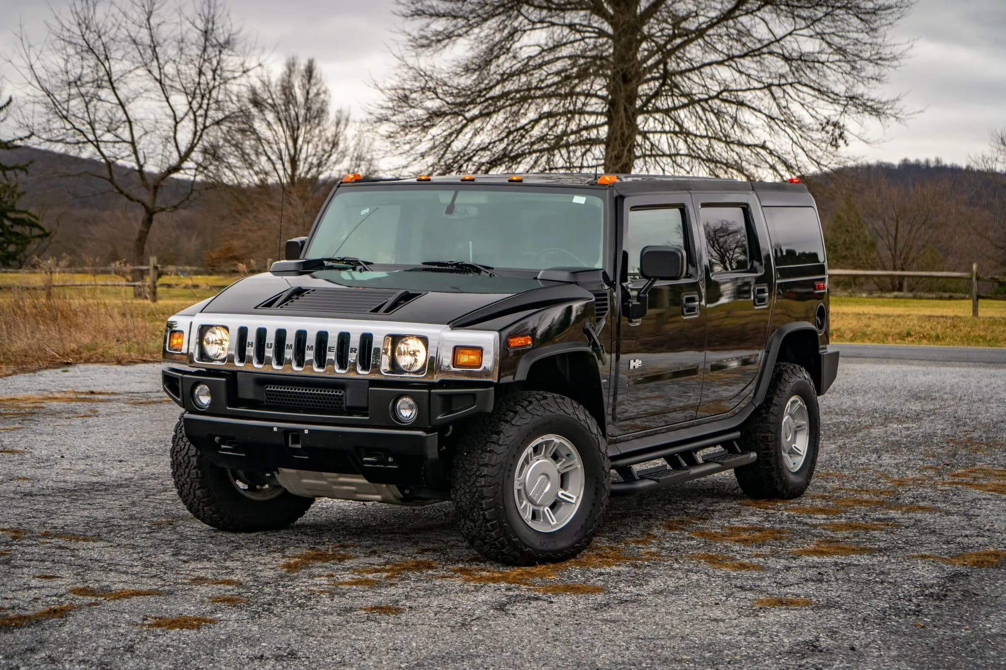 2004 Hummer H2 — photograph 1
