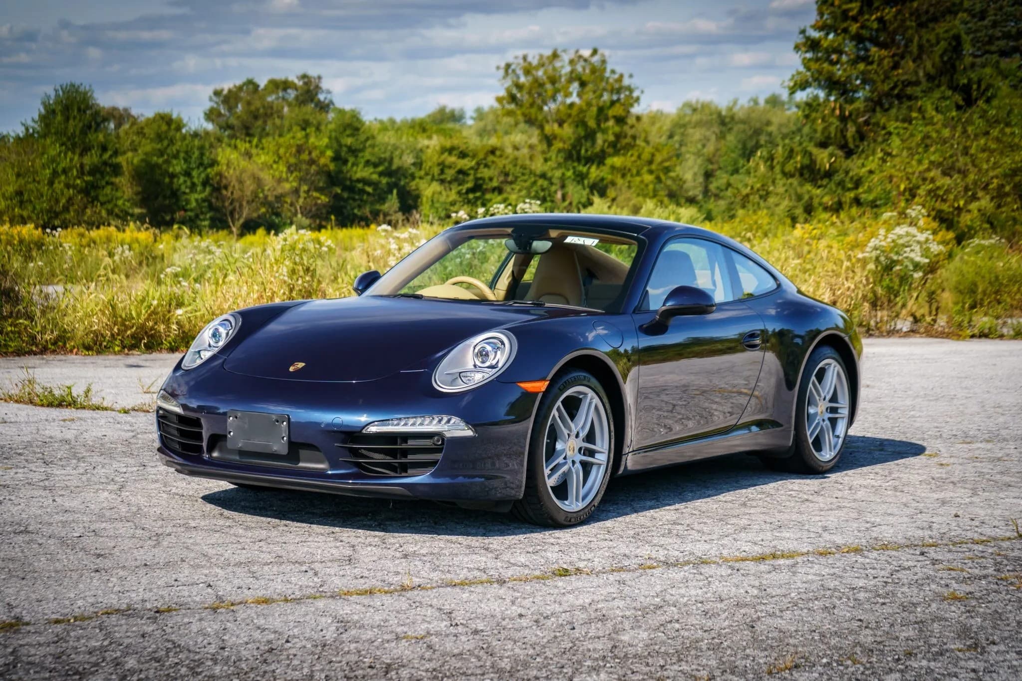 2013 Porsche 911 Carrera Coupe — photograph 2