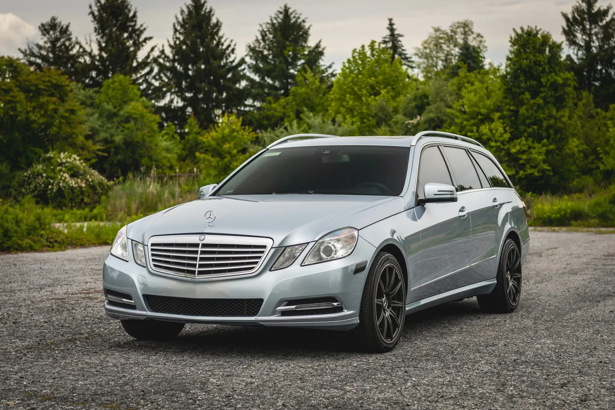 2013 Mercedes-Benz E350 — photograph 1